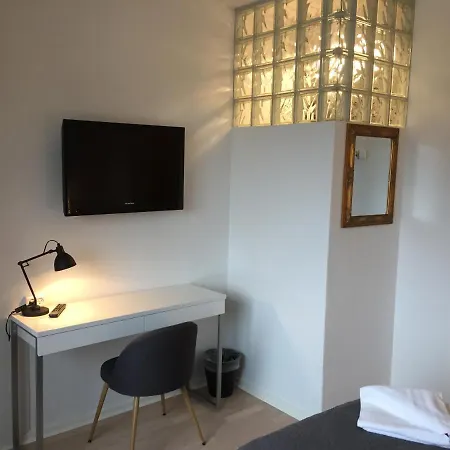 Thyboron Hotel فندق